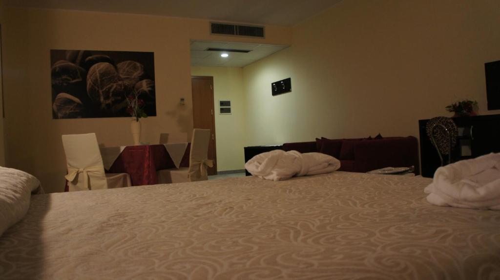 Hotel Le Sorgenti Popoli Bilik gambar