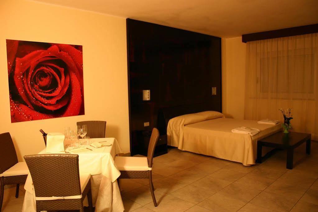 Hotel Le Sorgenti Popoli Luaran gambar
