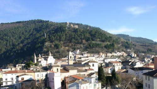 Hotel Le Sorgenti Popoli Luaran gambar